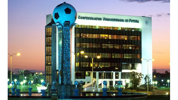 La Conmebol siguió el camino de la UEFA y acordó postergar la Copa América