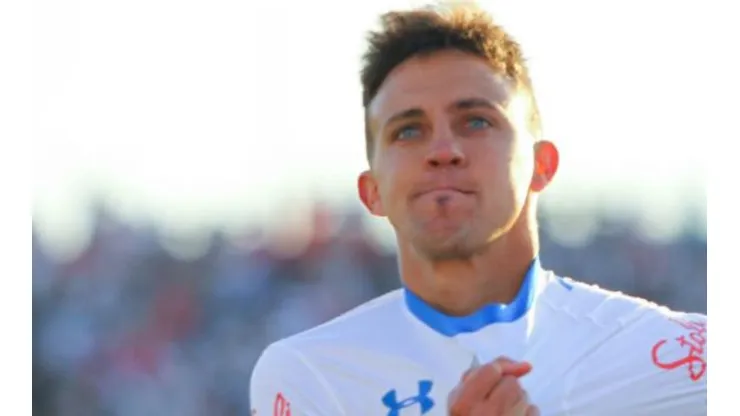 Buonanotte festeajando uno de sus goles con la UC