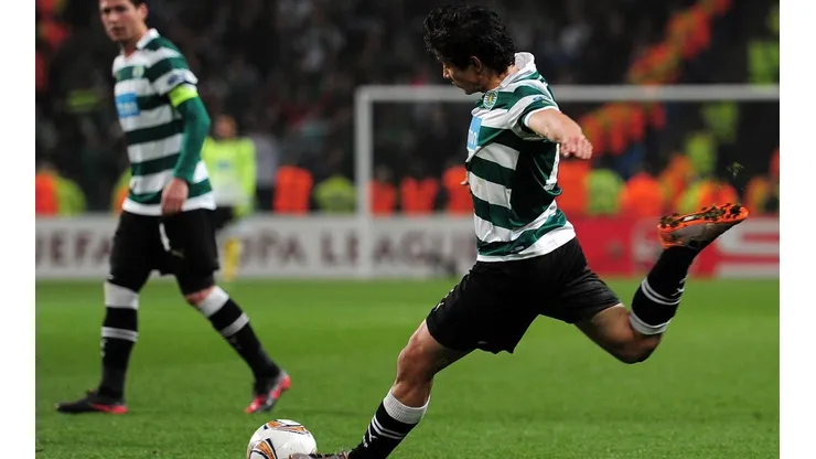 Matías prepara la derecha para eliminar al Manchester City.