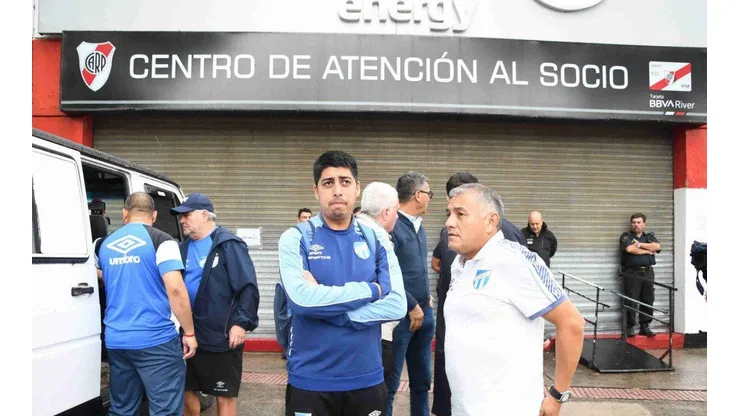 Atlético Tucumán no pudo entrar al estadio.