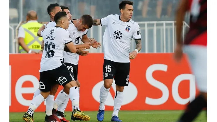 Colo Colo se mueve