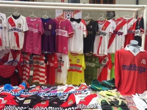 “Gala de joyas” reúne a los mayores coleccionistas de camisetas de Chile