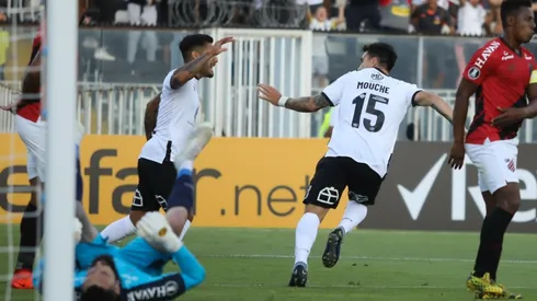 Pablo Mouche celebra su gol ante Athletico Paranaense.