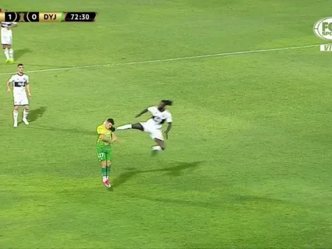 Video: Adebayor pega una patada inmunda y se va expulsado en la Libertadores