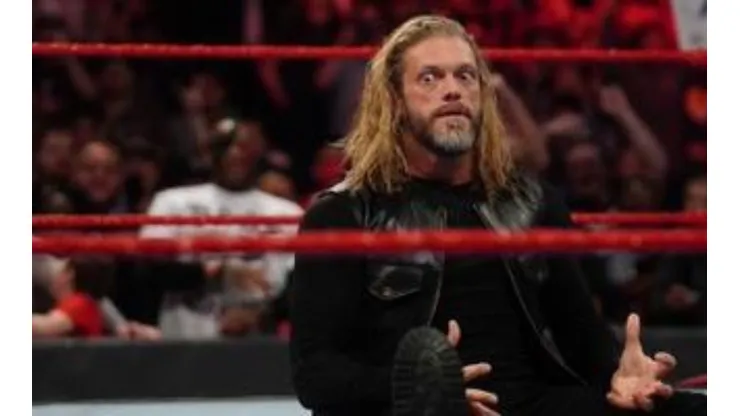 Edge ataca a Randy Orton y destruye a MVP en RAW