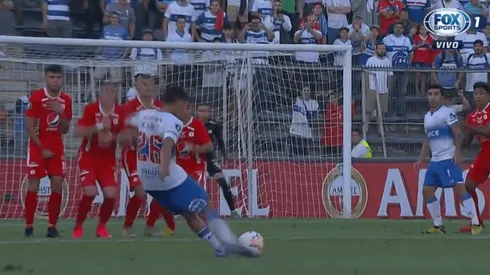 Golazo de la UC.