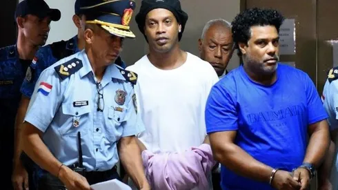 Ronaldinho en problemas