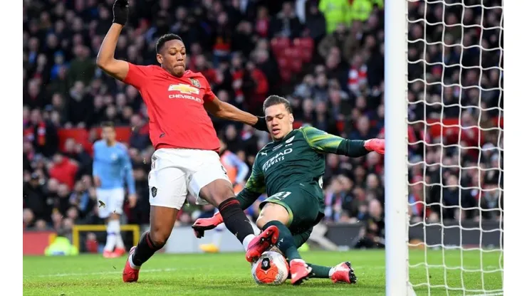 Ederson regaló dos goles y se equivocó en varias más durante el partido