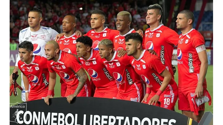 El equipo colombiano llegó a Chile para jugar ante la UC.