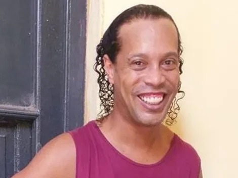 La primera foto de Ronaldinho encarcelado: mantiene su sonrisa