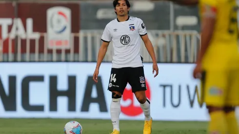 Matías Fernández sigue con problemas en su rodilla