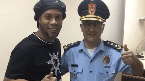 Ronaldinho revoluciona Paraguay.