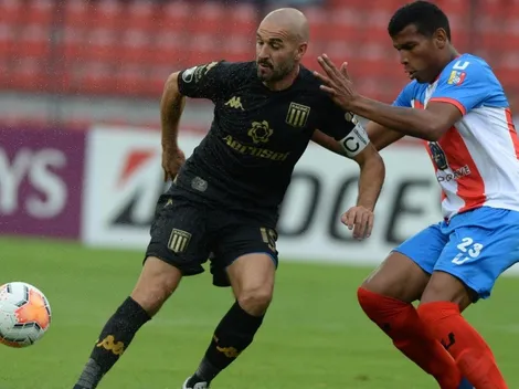 Arias figura y Díaz se lesiona: Racing consigue un triunfazo en la Copa