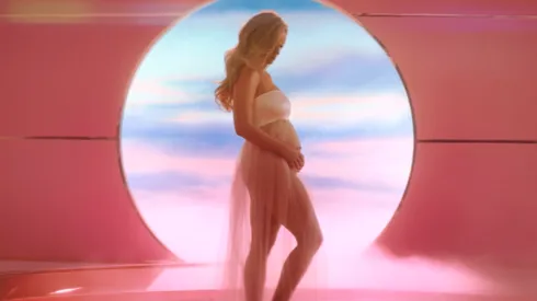 Katy Perry confirma que está embarazada