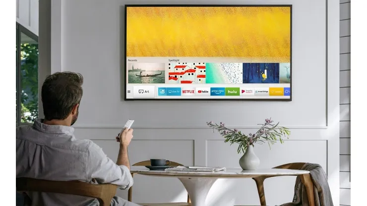 The Frame se convierte en cuadro y se transforma en una galería de obras que transportará a los mejores museos o galerías del mundo a tu living