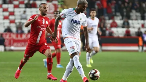 Junior contra Antalyaspor.