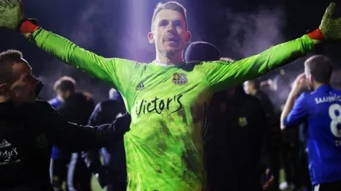 Arquero tapa cinco penales en la Copa Alemania.