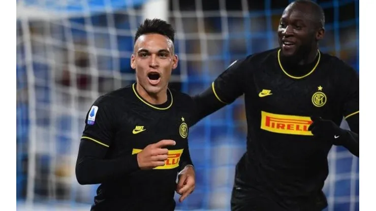 Inter pide tres jugadores al Barcelona para vender a Martínez.
