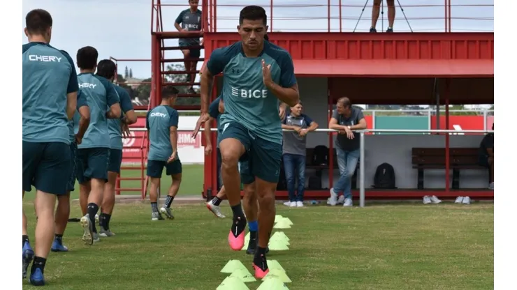 Universidad Católica no pierde el tiempo y entrena en Brasil a la espera de su regreso a Chile