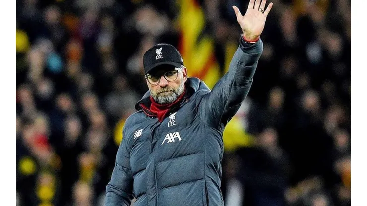 Klopp saca aplausos por su respuesta sobre el coronavirus.
