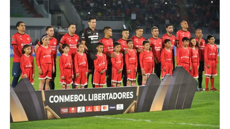 El Aviador sufre con los chilenos