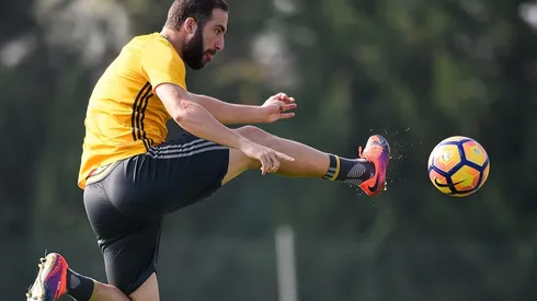 Athletic de Bilbao tiene en sus planes a Gonzalo Higuaín, de lejano origen vasco