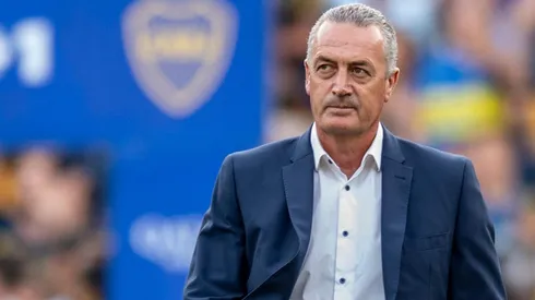 Gustavo Alfaro se baja de la carrera por ser DT de Colo Colo.