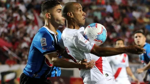 Diego Vera asistió el único gol del compromiso, obra de Federico Castro