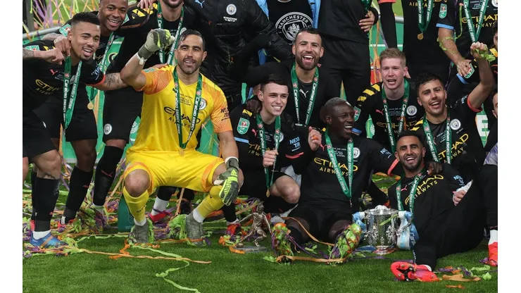 Claudio Bravo fue el héroe de la final de la Carabao Cup