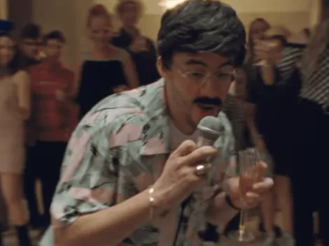 Bad Bunny estrenó su video clip “Si veo a tu mamá”