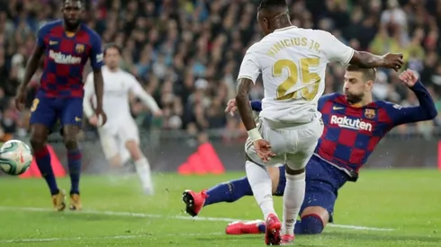 ¡Golazo! Vinicius le entrega el triunfo al Real Madrid sobre el Barcelona