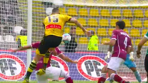 ¡Una joya! Golazo de Mauricio Pinilla pone en ventaja a Coquimbo Unido ante Deportes La Serena