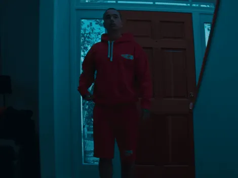 J Balvin se convierte en un "trágico fantasma" para su nuevo clip