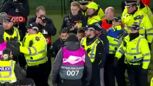¡Insólito! Jugadores del Copenhague se fueron a las manos con la policía tras gol en Europa League