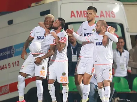 Fernandes marca golazo en la derrota de Alanyaspor ante Besiktas