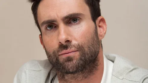 Así fue la retrasada llegada del líder de Maroon 5 a Viña