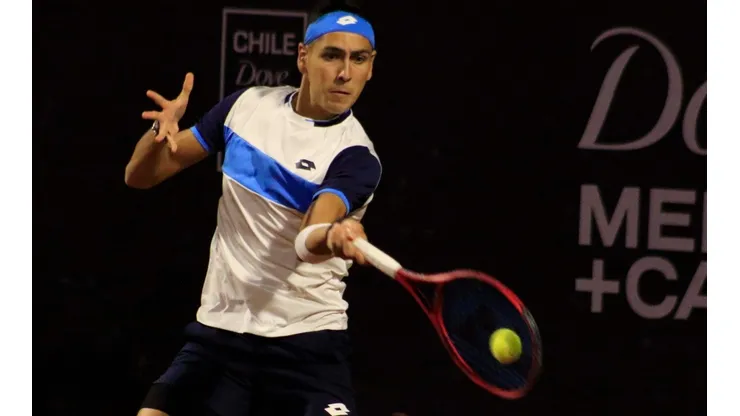El binomio chileno avanzó a cuartos del ATP Santiago.
