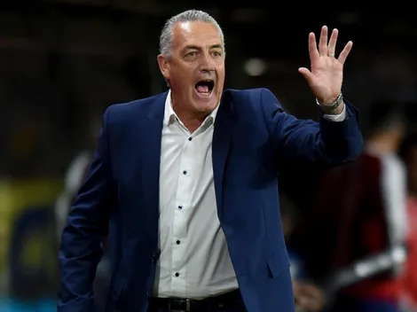 Gustavo Alfaro responde este viernes a la oferta de Colo Colo