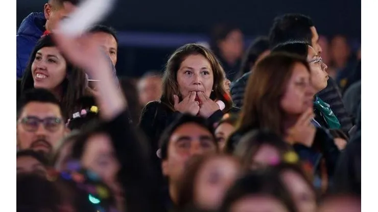 El público se manifestó durante una hora pidiendo el regreso de Fusión Humor al escenario de la Quinta Vergara.