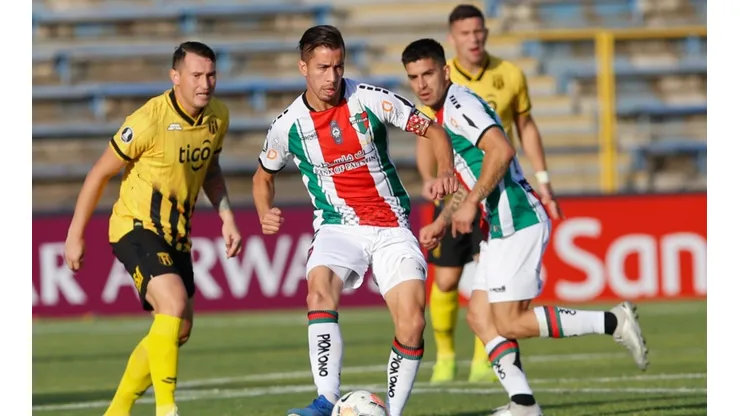 Los árabes van con la obligación de ganar.