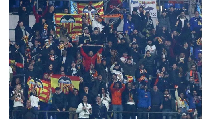 ¡Atento Alexis! Tres hinchas que estuvieron en Milán dicen estar con síntomas de coronavirus