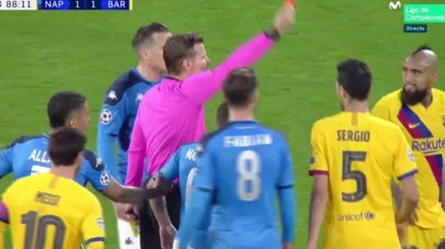 Arturo Vidal expulsado en la Champions.