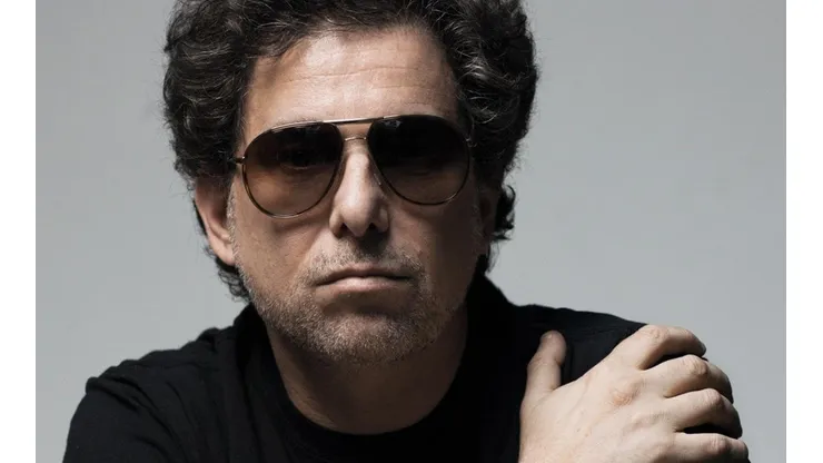 Calamaro sobre Mon Laferte: "Eso es prender fuego al escenario"