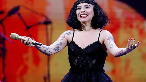 Mon Laferte decide donar sus Gaviotas a una causa benéfica