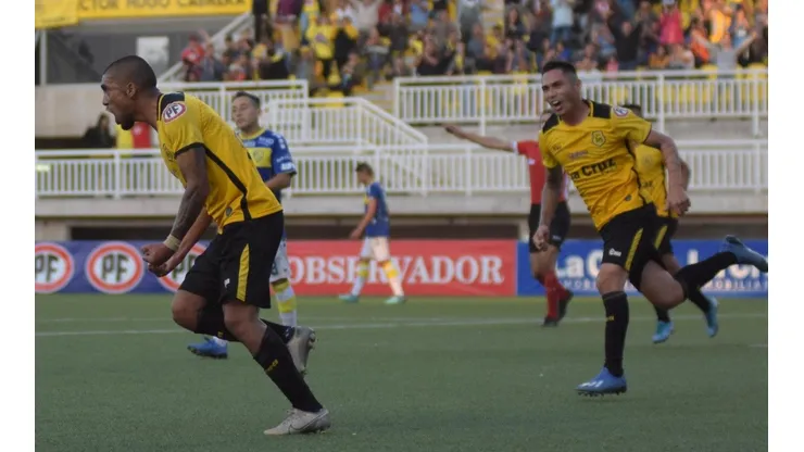 Debut de Chupete Suazo y goleadas de San Luis y Deportes Copiapó destacan en inicio de la Primera B