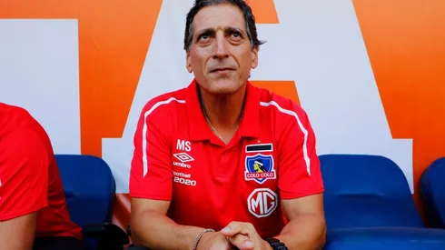 Mario Salas en la banca de Colo Colo