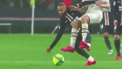 ¿Se va al Carnaval? Neymar se descontrola y es expulsado sobre el final en triunfo del PSG