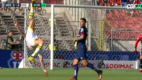 ¡Lo tuvo! Mauricio Pinilla por poco conecta una tremenda tijera ante la U