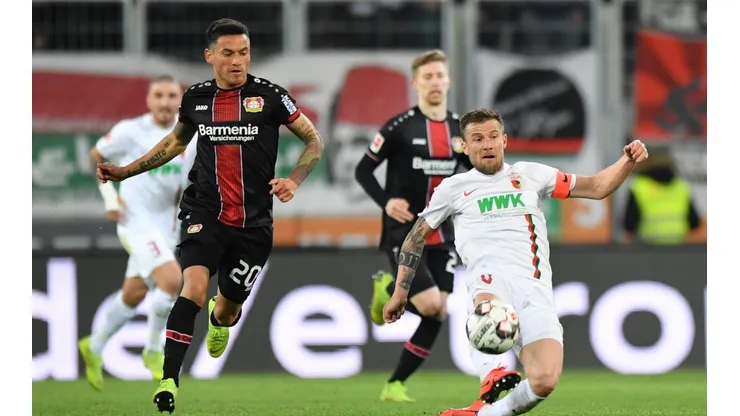 Charles ya fue titular en Europa League.