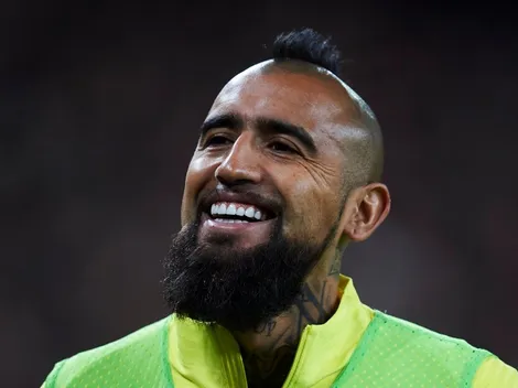 Braithwaite elige a Arturo Vidal como el mejor peinado del Barça